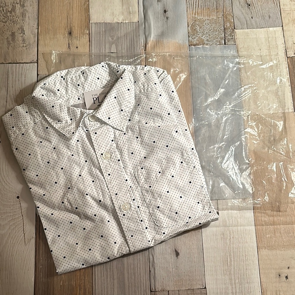 White and Black Short Sleeve Button Down Boys Shirt NWT
